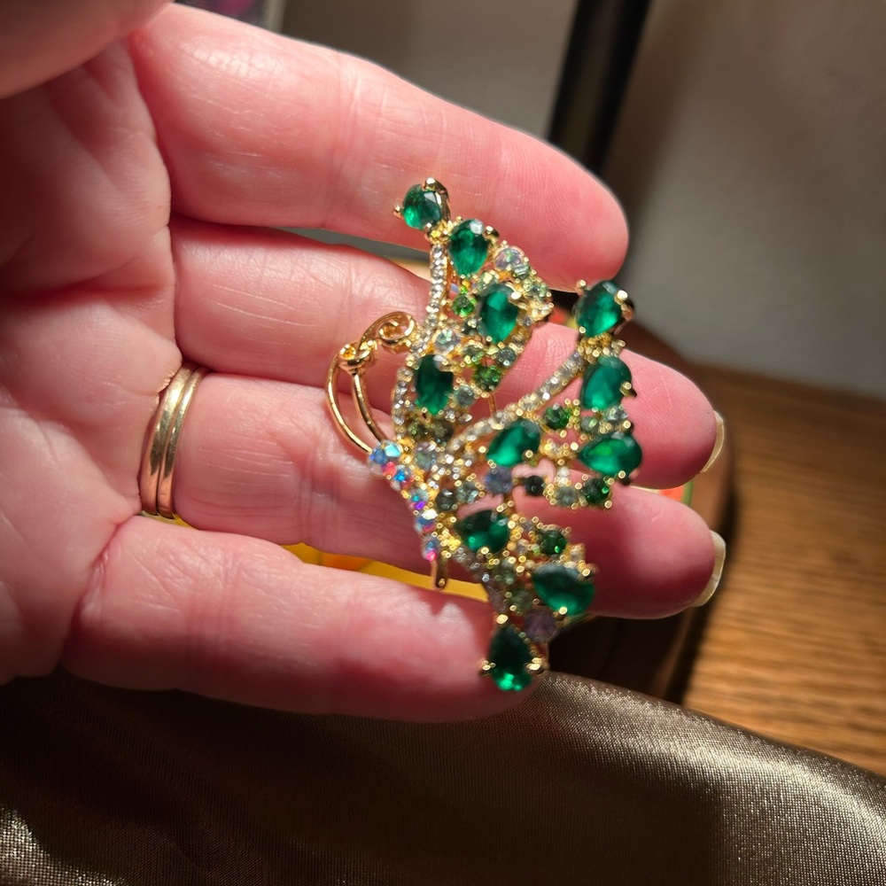 Vintage Gold, Emerald and Diamond Rhinestone Butterfly Brooch
